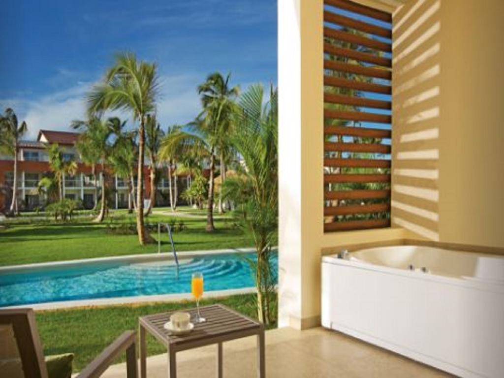 Breathless Punta Cana Resort & Spa (Adults Only) Exterior photo