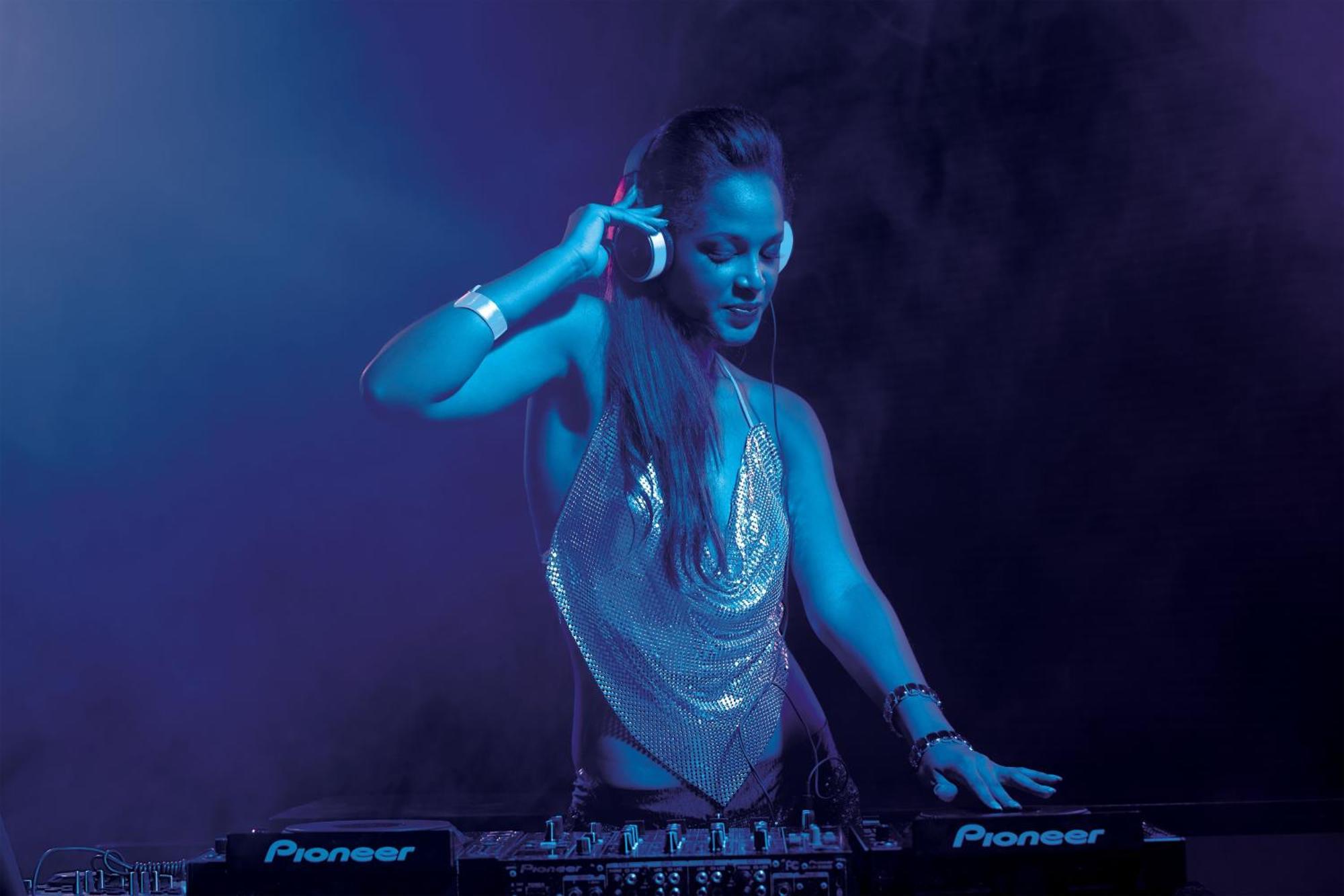 Breathless Punta Cana Resort & Spa (Adults Only) Exterior photo DJ performing at a nightclub